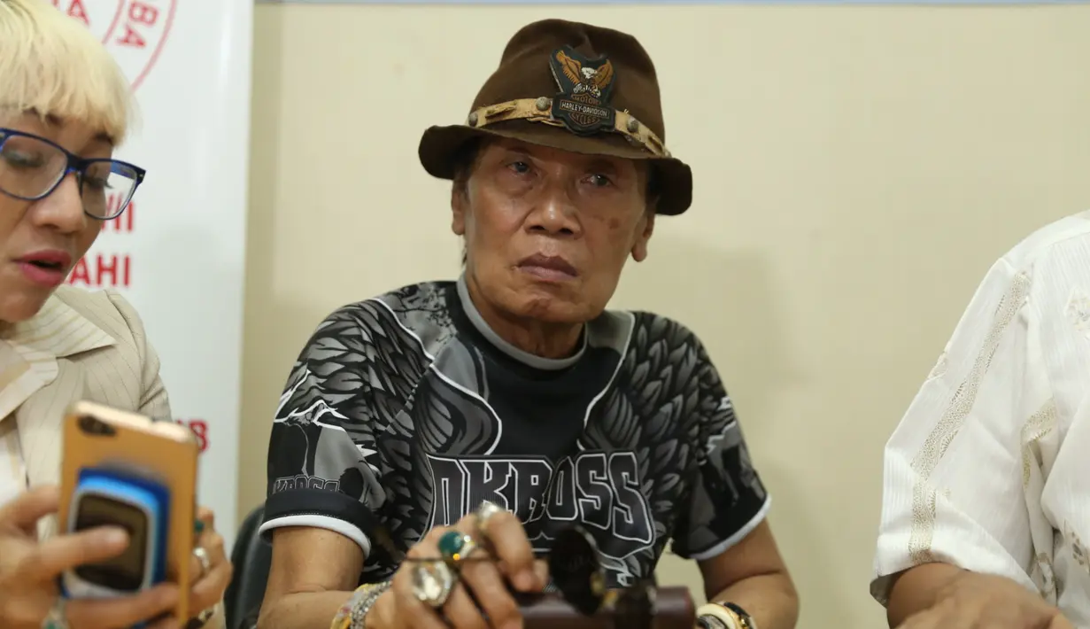 Belakangan ini makin marak banyak artis yang tertangkap akibat penyalahgunaan narkoba. Belum lama ini Fahri Albar dan Dhawiya anak Elvy Sukaesih tertangkap akibat narkoba. (Nurwahyunan/Bintang.com)