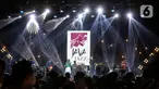 Maliq &amp; D'essential saat pentas di Perhelatan Jakarta Internasional BNI Java Jazz Festival (BNIJJF2022), di JiExpo Kemayoran, Jakarta Pusat, Jumat (27/5/2022). (Liputan6.com/Johan Tallo)