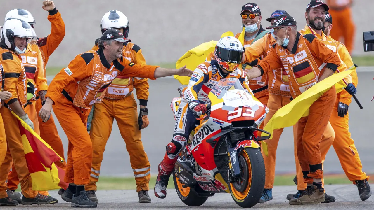 Foto MotoGP: Senyum Sumringah Marc Marquez, Naik Podium Setelah 581 Hari Penantian