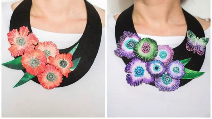 Potret Kalung Kayu dengan Motif Flora Fauna yang Super Indah