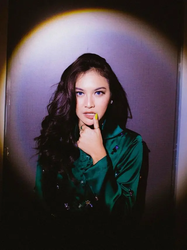 Deretan Potret Outfit Mahalini Raharja yang Disebut Mirip Kylie Jenner