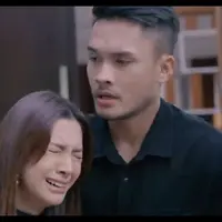 Alisia Rininta dan Randy Pangalila dalam MV Mesin Waktu OST Takdir Cinta yang Kupilih (Foto: Youtube Sinemart)