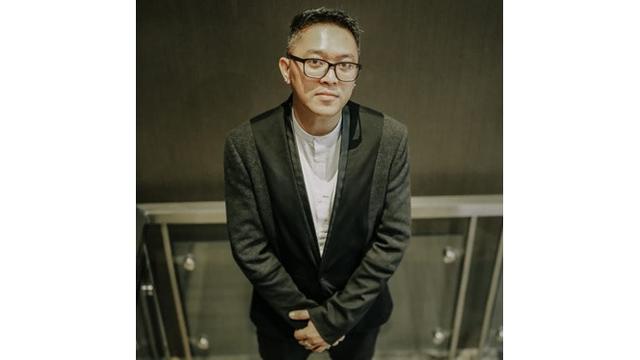 Ingat Putu Sutha Juara AFI 3? Ini 6 Potret Terbarunya Jadi Music Video Director