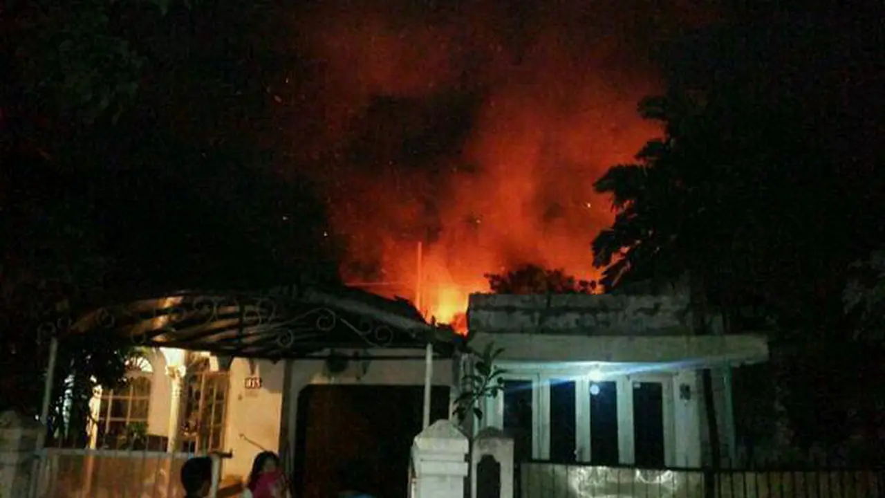 Lapak Pemulung di Manggarai Terbakar, 23 Damkar Padamkan Api