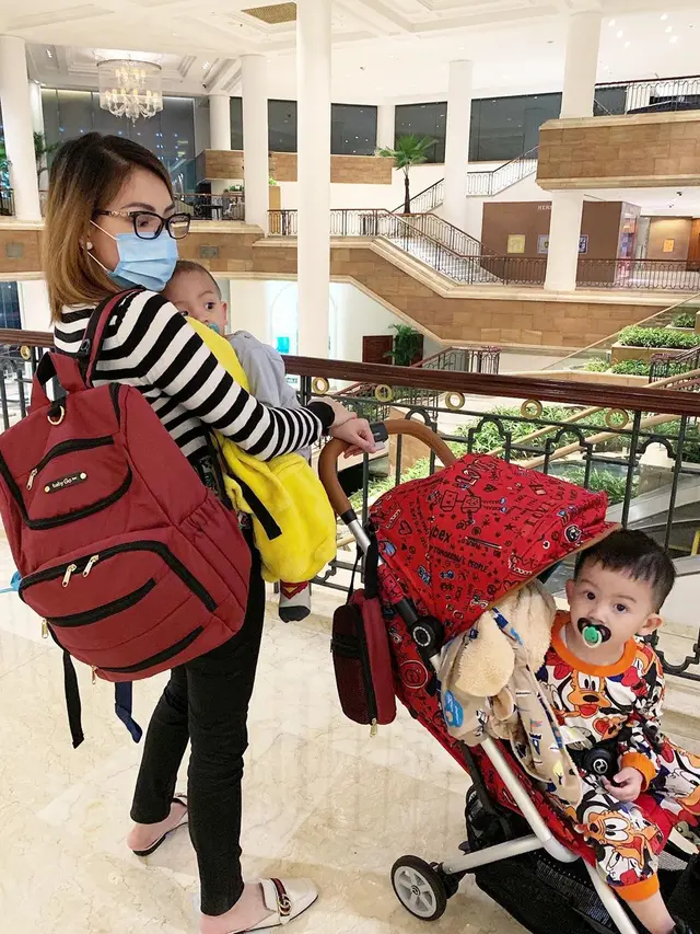 Hamil Anak Ketiga, Ini 7 Potret Kezia Karamoy Eks Cherrybelle dengan Buah Hatinya