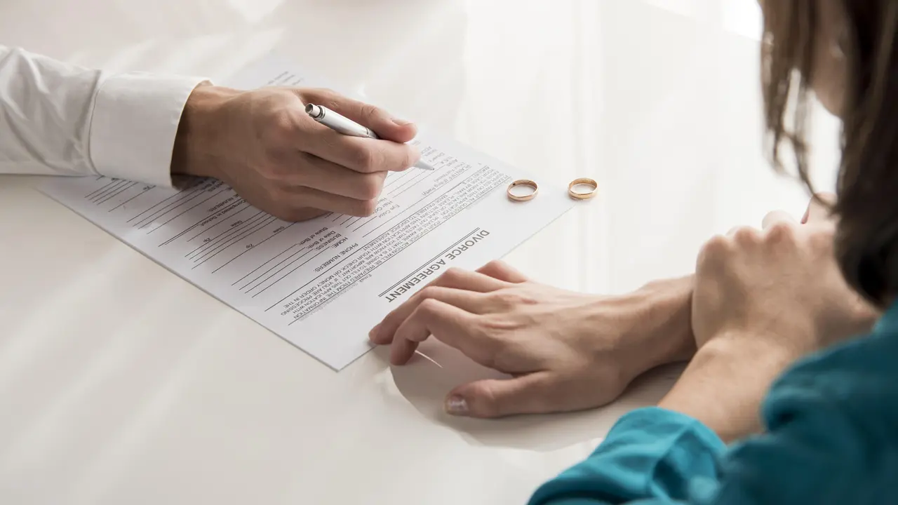 Prenup Makin Populer, Kenapa Banyak Pasangan Kini Memilih Perjanjian Pranikah?