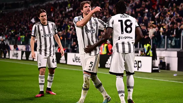 Selebrasi pemain Juventus saat menjebol gawang Verona di arena Liga Italia
