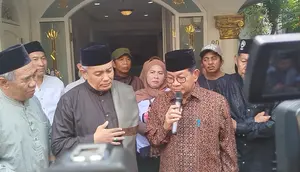 Bakal calon Gubernur Jakarta Pramono Anung bertemu dengan Penasihat Majelis Ulama Indonesia (MUI) Zainuri. (Foto: Liputan6.com/Ady Anugrahadi).