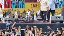 Untuk diketahui, kehadiran Presiden Prabowo Subianto dalam perayaan hari buruh internasional merupakan kali kedua pemimpin tertinggi di negara ini menghadiri 'hari raya' kelas buruh. (Liputan6.com/Angga Yuniar)