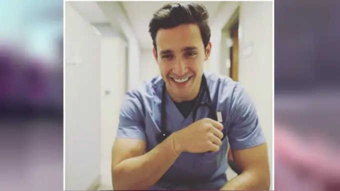 Dokter Tertampan di Dunia Cari Jodoh, Daftar Ah!