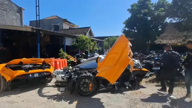 McLaren milik YouTuber Andra terbelah dua