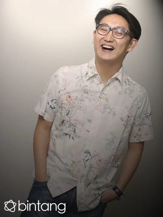 Saat wawancara eksklusif dengan Bintang.com pada 15 Oktober 2015 silam, pemilik nama Suryadi Musalim ini mengungkapkan film-film apa yang sangat mempengaruhi karirnya dan film seperti apa lagi yang masih ingin diwujudkan. (Galih W. Satria/Bintang.com)