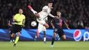 Pada fase grup Liga Champions 2023/2024, Tijjani Reijnders tampil dalam seluruh 6 laga AC Milan di Grup F yang dihuni oleh Borussia Dortmund, PSG dan Newcastle United. AC Milan hanya finis di posisi ketiga di bawah Borussia Dortmund dan PSG, dan berhak melanjutkan perjuangan di Liga Europa 2023/2024. (AFP/Franck Fife)