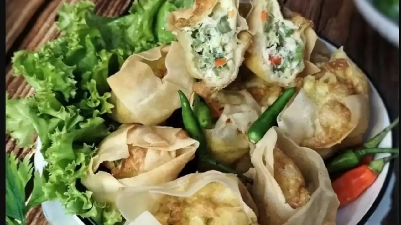 Martabak Telur dari kulit lumpia.  foto:  Instagram @inonk_kitchen