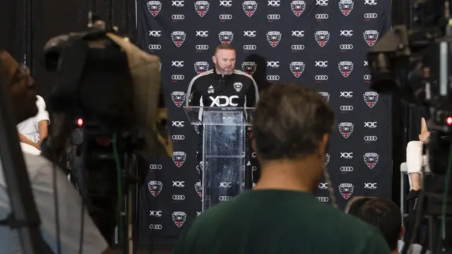 Foto: Tinggalkan Derby County, Legenda Manchester United Wayne Rooney Resmi Diperkenalkan sebagai Pelatih Baru DC United
