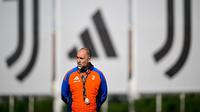 Igor Tudor dalam sesi latihan pertamanya setelah didapuk jadi pelatih Juventus menggantikan Thiago Motta. (Bola.com/juventus.com)