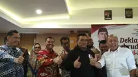 Walikota Cirebon Nashrudin Azis menyatakan dukungannya secara pribadi kepada pasangan Jokowi Maruf Amin. Foto (Liputan6.com / Panji Prayitno)