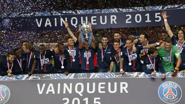 Paris Saint-Germain berhasil meraih trofi Piala Prancis usai mengandaskan perlawanan AJ Auxerre dengan skor 1-0. Gol semata wayang kemenangan PSG di final yang berlangsung di Stade de France, Minggu (31/5) dini hari WIB, disarangkan Edinson Cavani.