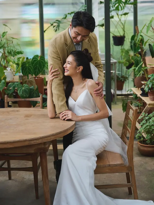 7 Momen Mikha Tambayong dan Deva Mahenra Rayakan Anniversary Pernikahan