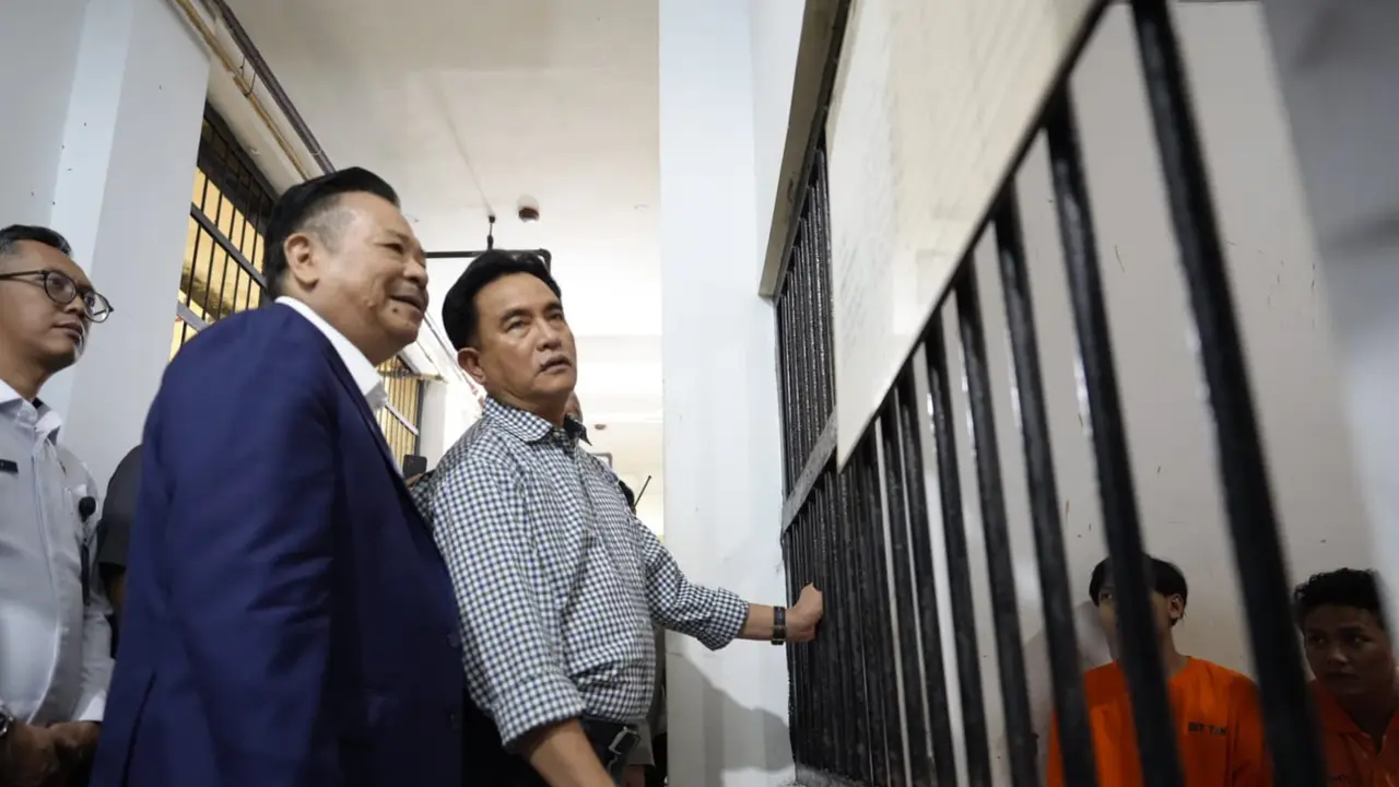Menteri Koordinator Hukum, Hak Asasi Manusia, Imigrasi dan Pemasyarakatan (Kumham Imipas), Yusril Ihza Mahendra