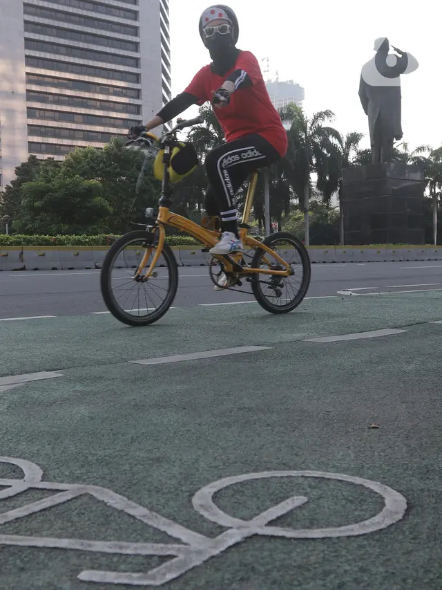 FOTO: Olahraga di Masa PPKM Level 4