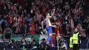 Kemenangan tersebut membuat Los Rojiblancos unggul secara agregat dengan skor 7-4. (AFP/Thomas Coex)