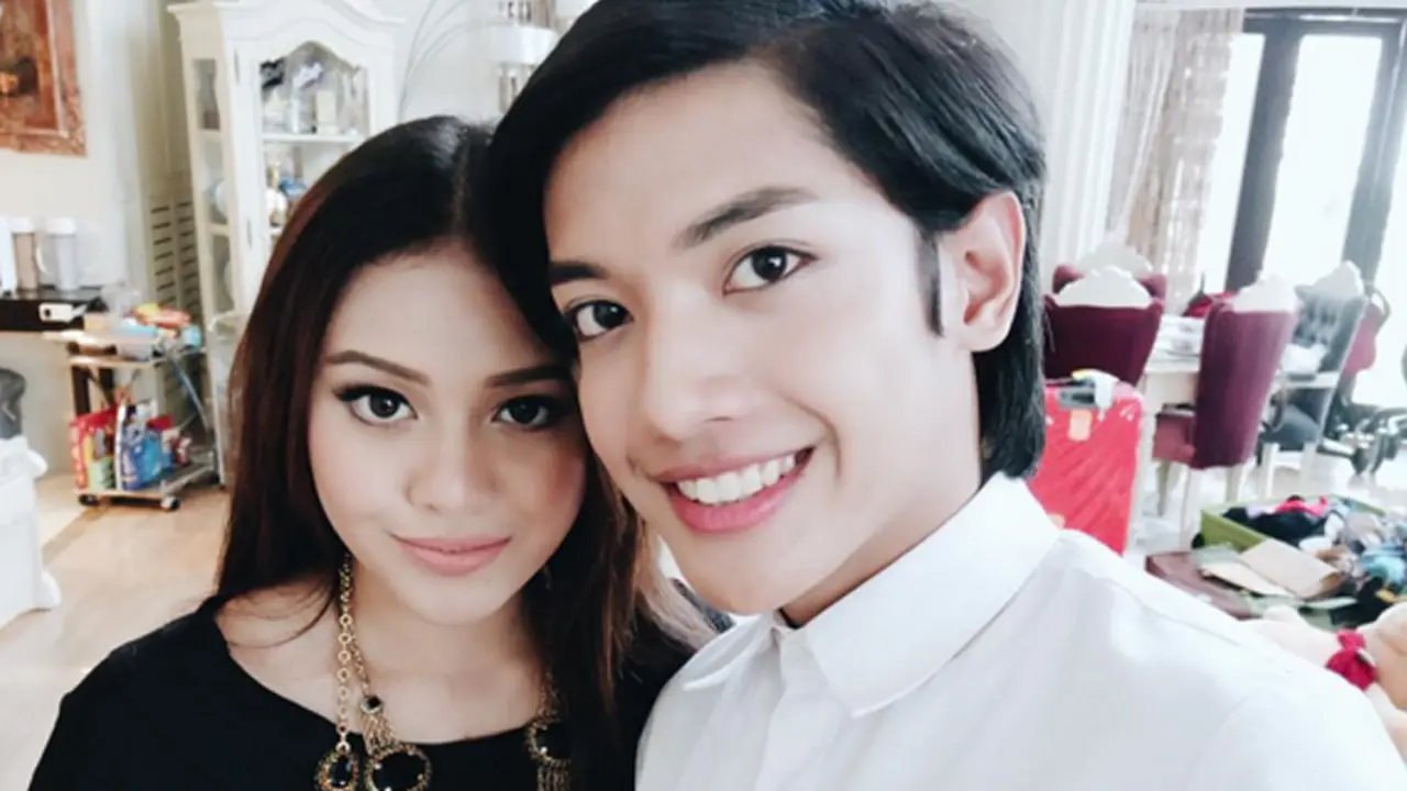 Aurel hermansyah dan Millendaru