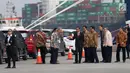 Suasana ketika Presiden Jokowi bersama sejumlah menteri dan CEO MMC Osamu Masuko meninjau pelepasan ekspor perdana Mitsubishi Xpander di Cilincing, Jakarta, Rabu (25/4). (Liputan6.com/Angga Yuniar)