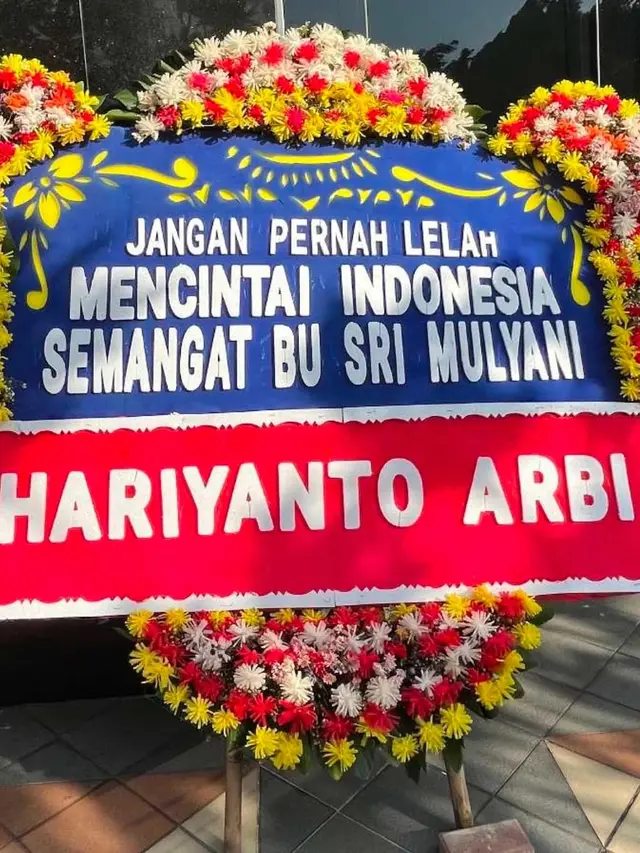 Sri Mulyani Banjir Dukungan Karangan Bunga Usai Rumahnya Dijarah
