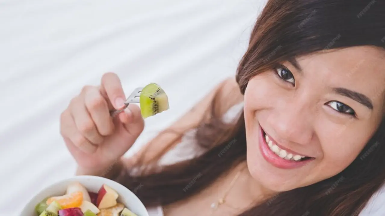 Ilustrasi konsumsi buah-buahan/freepik.com/odua