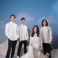 Potret terbaru keluarga Maia Estianty (Instagram/wearingklamby)