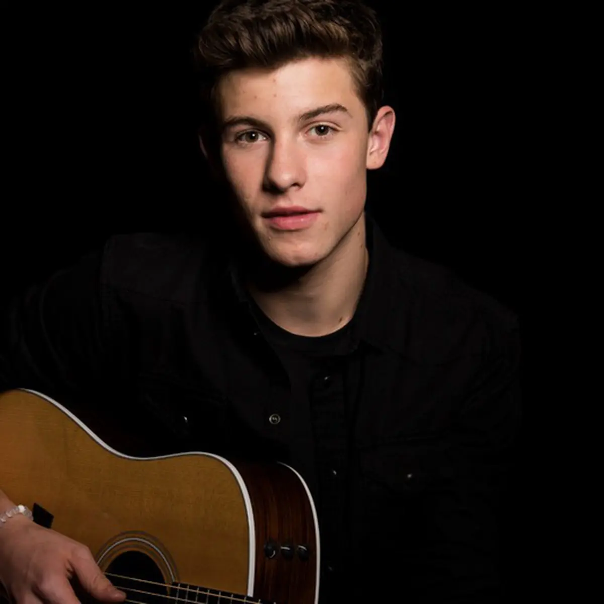 Lirik Lagu Shawn Mendes 'Stitches' - Entertainment Fimela.com