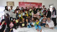 Komunitas GUA dan KMTS Ajak Adik-adik Kampung Sawah Jaga Lingkungan (doc: Komunitas GUA)