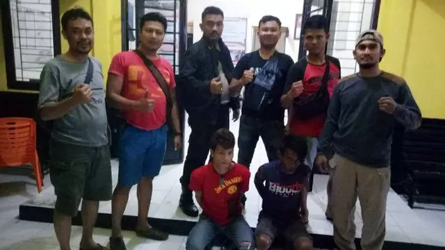 Dua pembunu bayaran dalam kasus istri bunuh suami setelah ditangkap Polres Siak.