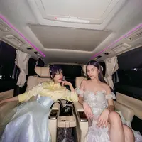 Di momen ini, Fuji dan Azizah tampil dengan gaya khas masing-masing yang begitu memukau.  [@fuji_an]