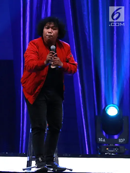 Komika Marshel Widianto saat tampil dalam Jakarta Internasional Comedy Festival (JICOMFEST) 2019 di JIExpo, Kemayoran, Jakarta, Sabtu (3/8/2019). JICOMFEST 2019 berlangsung pada tanggal 3 dan 4 Agustus. (Dream.co.id/Deki Prayoga)