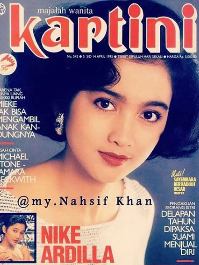 Desy Ratnasari saat jadi model cover majalah