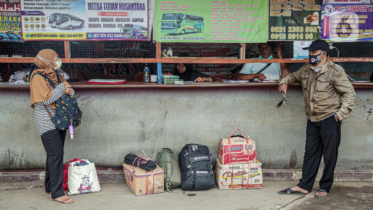FOTO: Sebagian Pemudik Pulang Kampung Lebih Awal Hindari Puncak Arus MudikFOTO: Sebagian Pemudik Pulang Kampung Lebih Awal Hindari Puncak Arus Mudik
