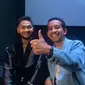 Habib Husein Ja'far dan Onadio Leonardo saat Gala Premiere film Hello Ghost di CGV Grand Indonesia, Jakarta Pusat, pada Jumat (5/5/2023). (Liputan6/Alifia Nur Fauziah)