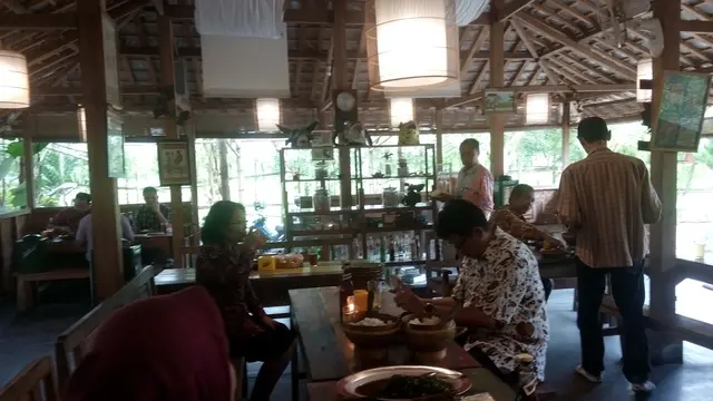 Nostalgia Bersama Olahan Daging Rumahan Langka di Jogja