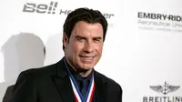 John Travolta Berpeluang Menjadi Musuh James Bond