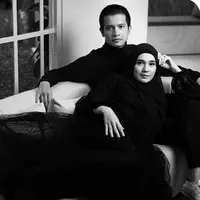 Dhini Aminarti dan Dimas Seto (Instagram/dhiniaminarti)