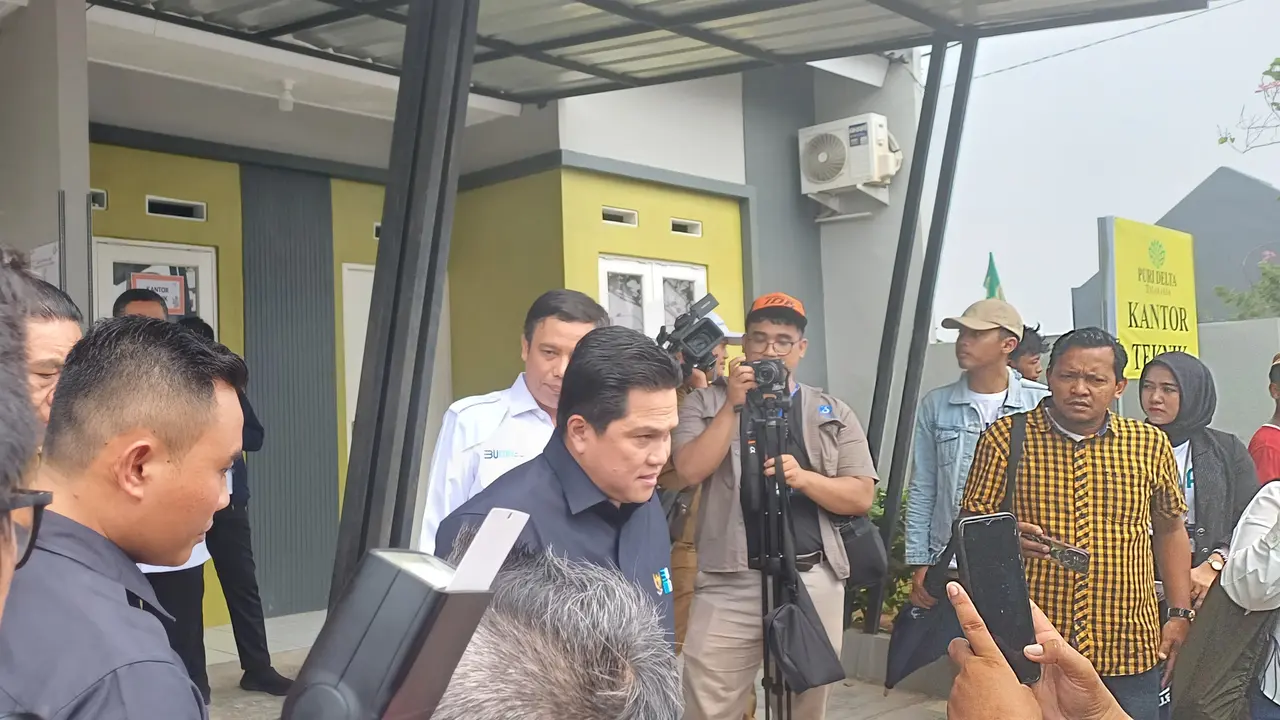 Menteri BUMN Erick Thohir dalam acara Akad Massal KPR BTN di Puri Delta Tigaraksa, Kabupaten Tangerang, Banten, Selasa (8/8/2023)