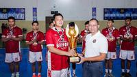 Tim Basket Bhayangkara Brimob berhasil menorehkan prestasi membanggakan dengan meraih gelar Juara 1 (Champion) pada ajang KASAU Cup 2026 Basketball Tournament kategori antar kementerian/lembaga yang digelar di GOR Merpati Halim Perdanakusuma, Jakarta Timur. (Foto: Humas Polri)