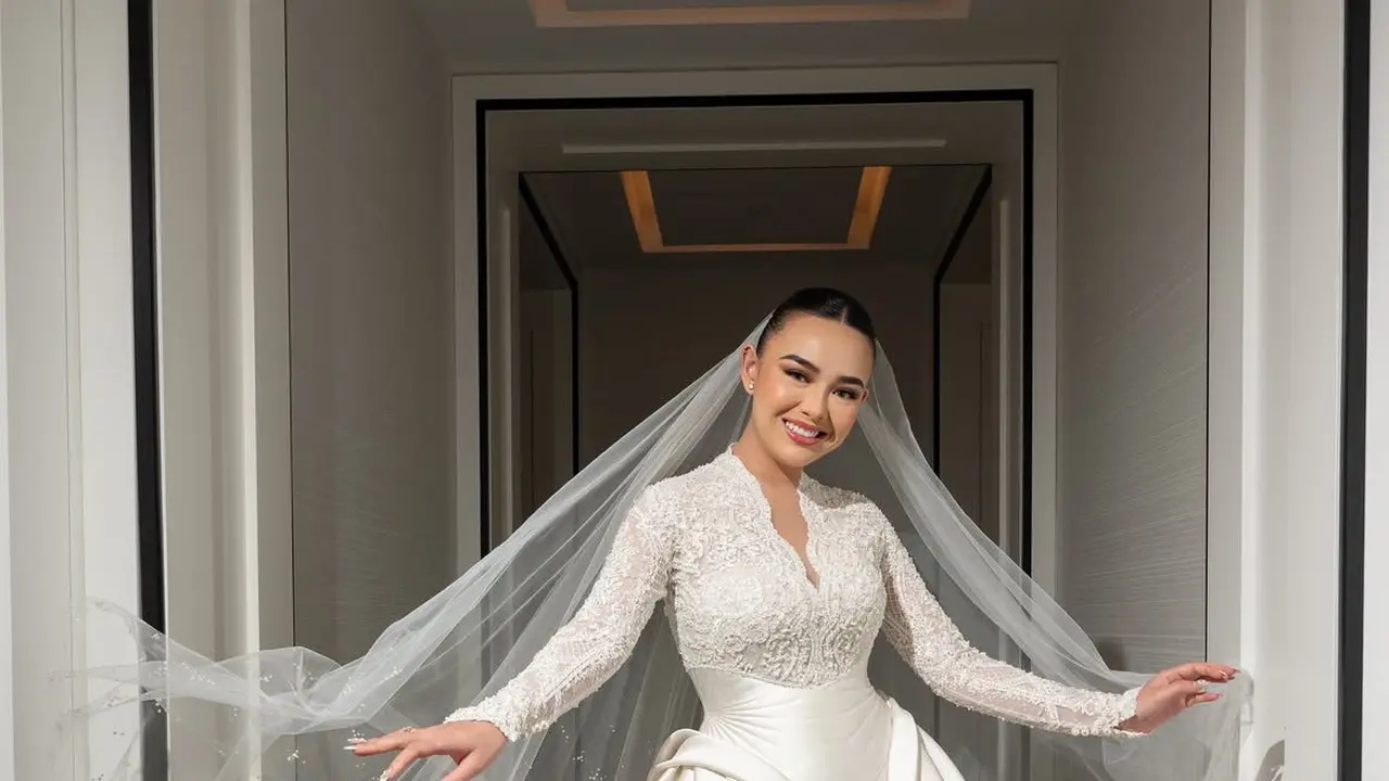 Amanda Manopo di Hari Pernikahannya Bersama Kenny Austin. [@leecristanti_mandaskati00]