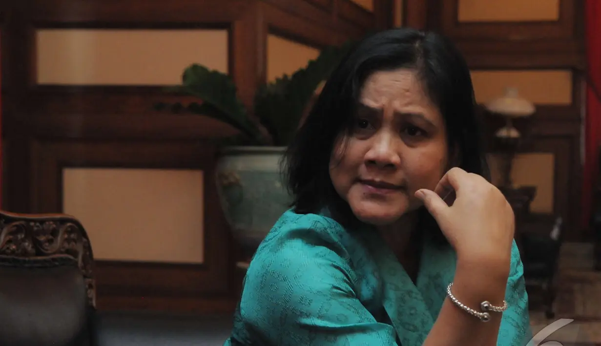 Setelah Jokowi dilantik sebagai Presiden RI ke-7, Iriana mengaku belum tahu apa yang harus dia lakukan sebagai Ibu Negara, Jakarta, Minggu (19/10/2014) (Liputan6.com/Herman Zakharia)