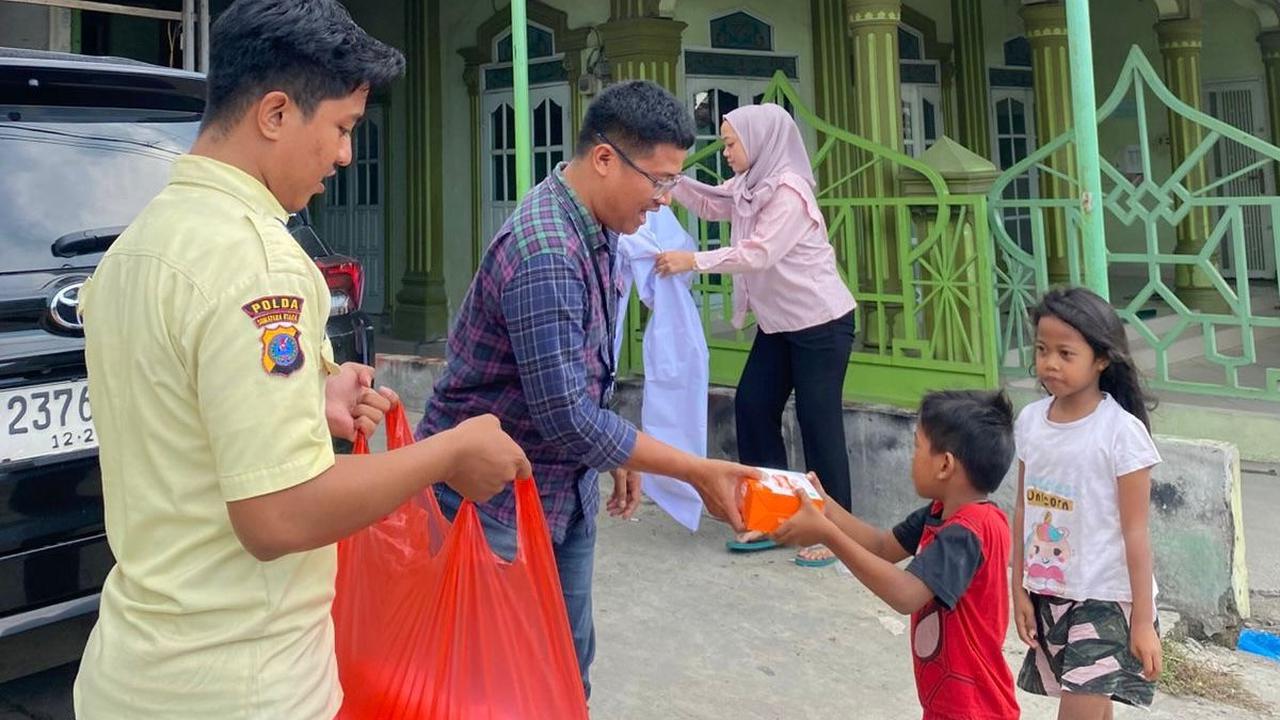 Pegadaian Kanwil I Medan Salurkan Bantuan lewat Program Sedekah Jumat