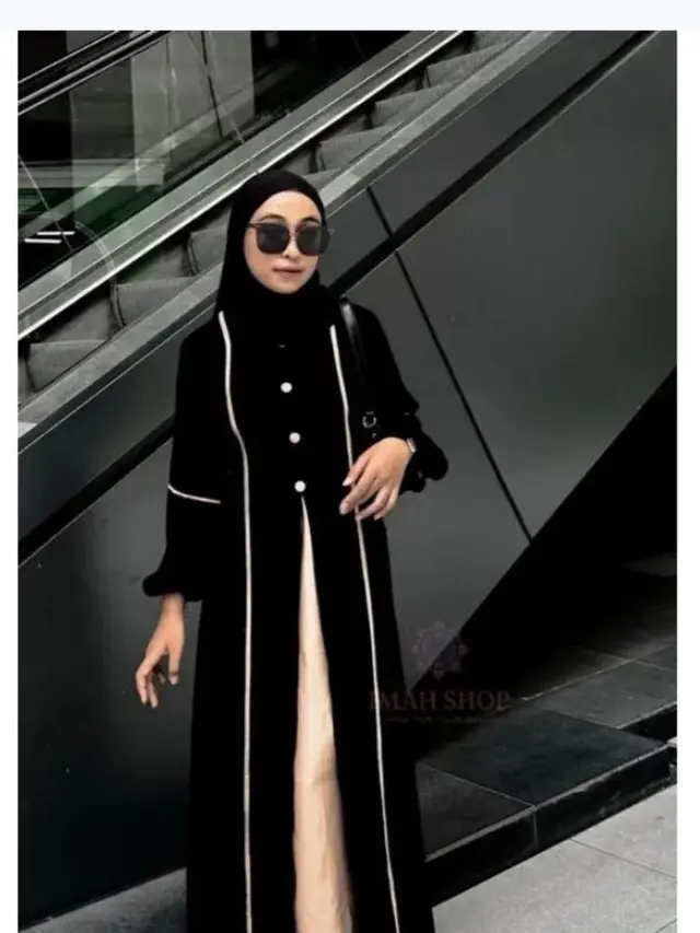Gamis Minimalis Monokrom