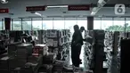 Pengunjung melihat koleksi buku di Toko Gunung Agung, Kwitang, Jakarta Pusat, Selasa (23/5/2023). (merdeka.com/Iqbal S. Nugroho)