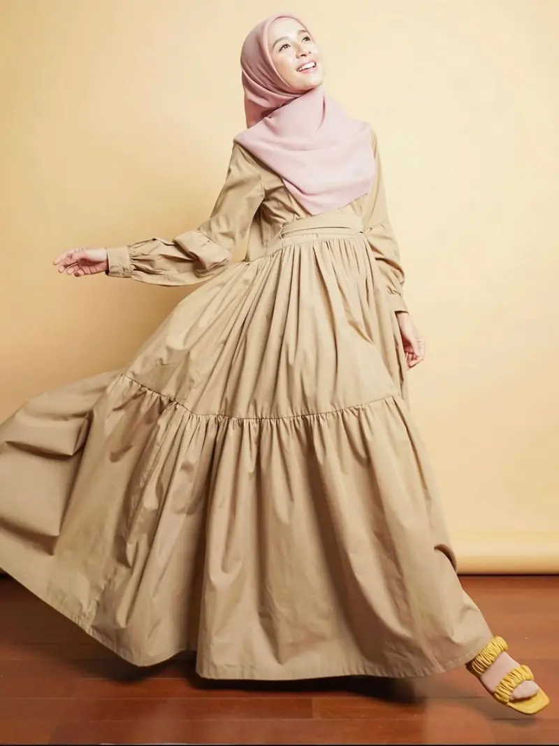 Model Gamis Katun yang Nyaman, Adem, dan Tampil Elegan